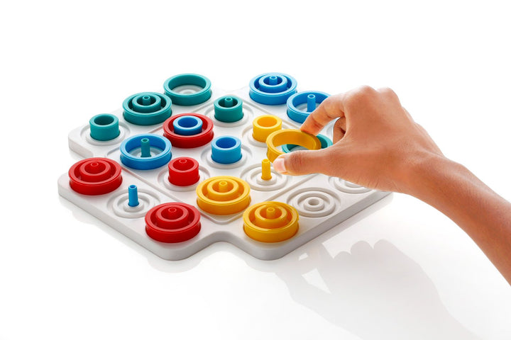 Otrio: Connect 3 in a Row - The Strategic Ring-Stacking Game